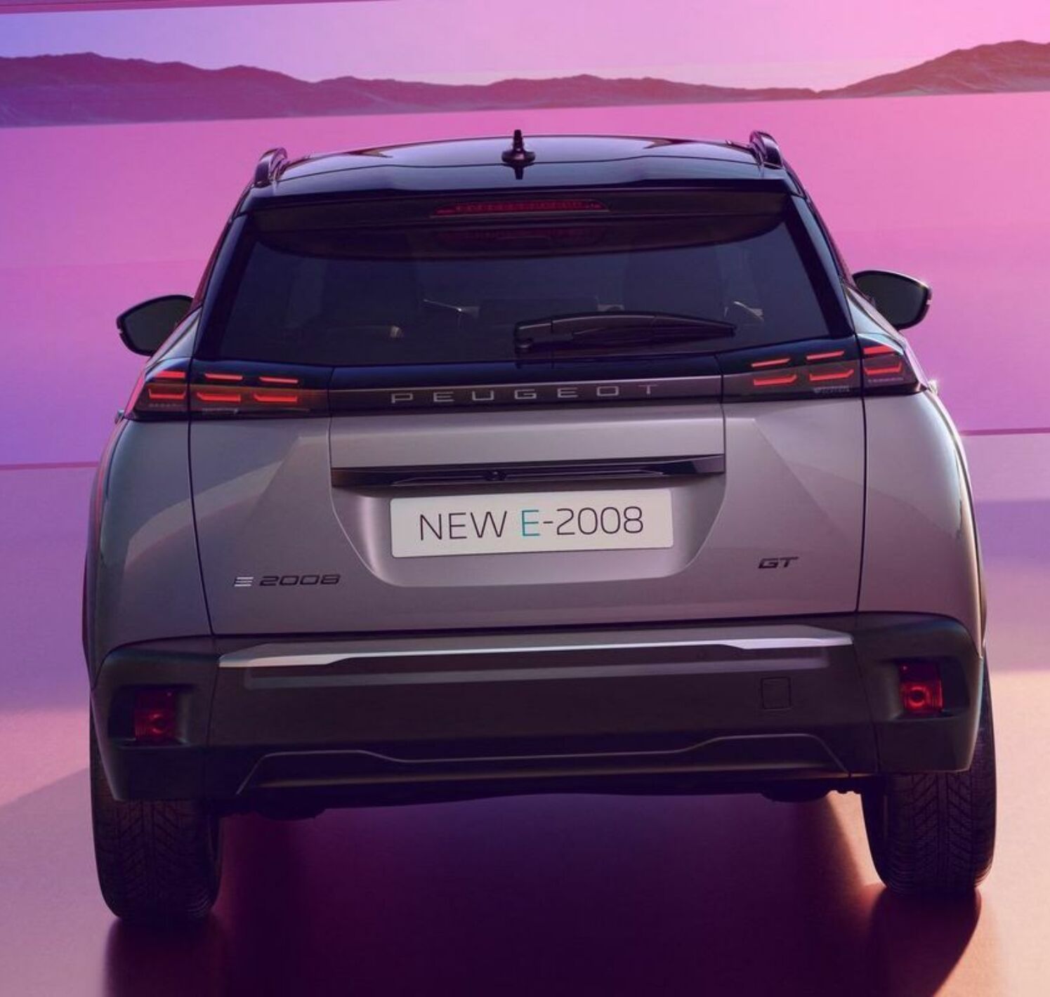 https://autofilter.sk/assets/files/images/2008/gallery/Peugeot-e-2008-2023-09-galeria_2025-04-10-200959_hfsy.jpg - obrazok