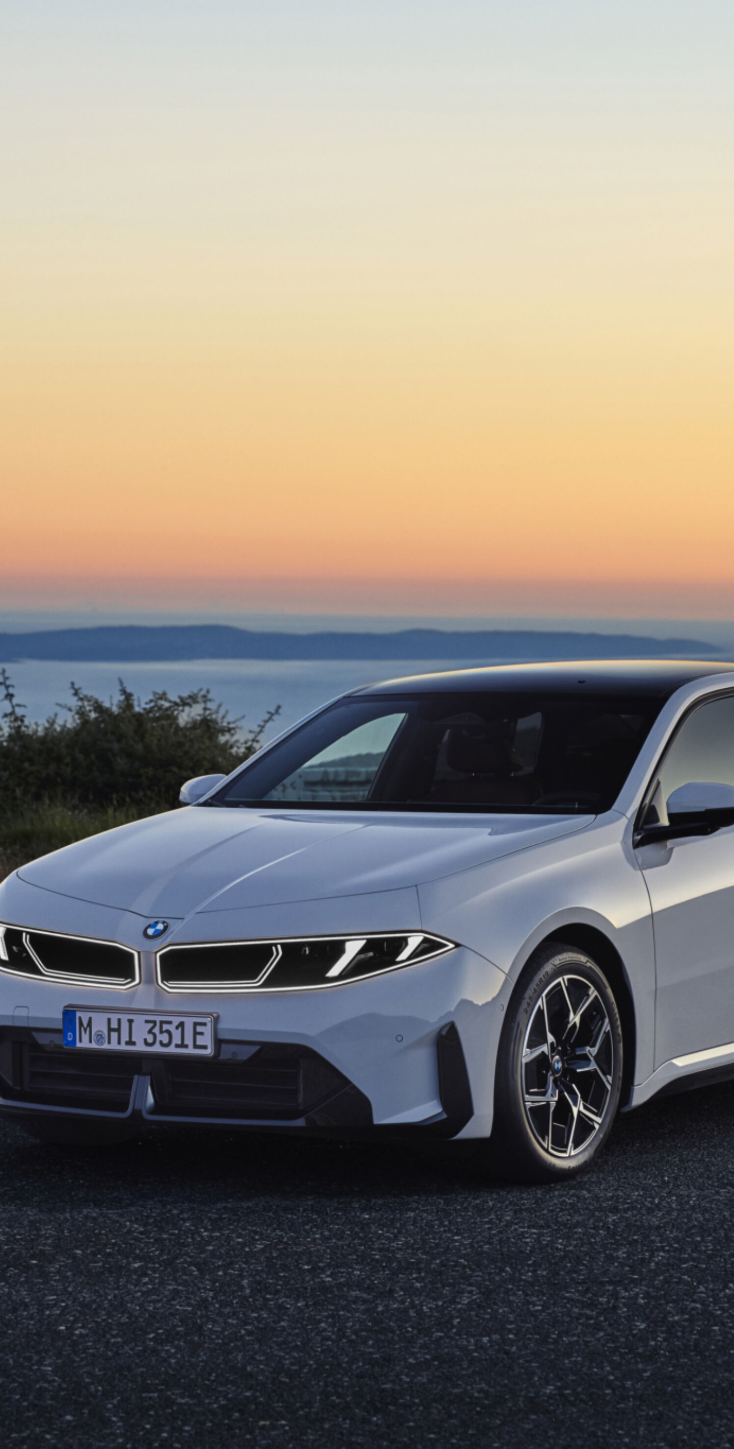 https://autofilter.sk/assets/files/images/3-sedan-2/gallery/P90657644_highRes_the-new-bmw-i3-50-xd.jpg - obrazok