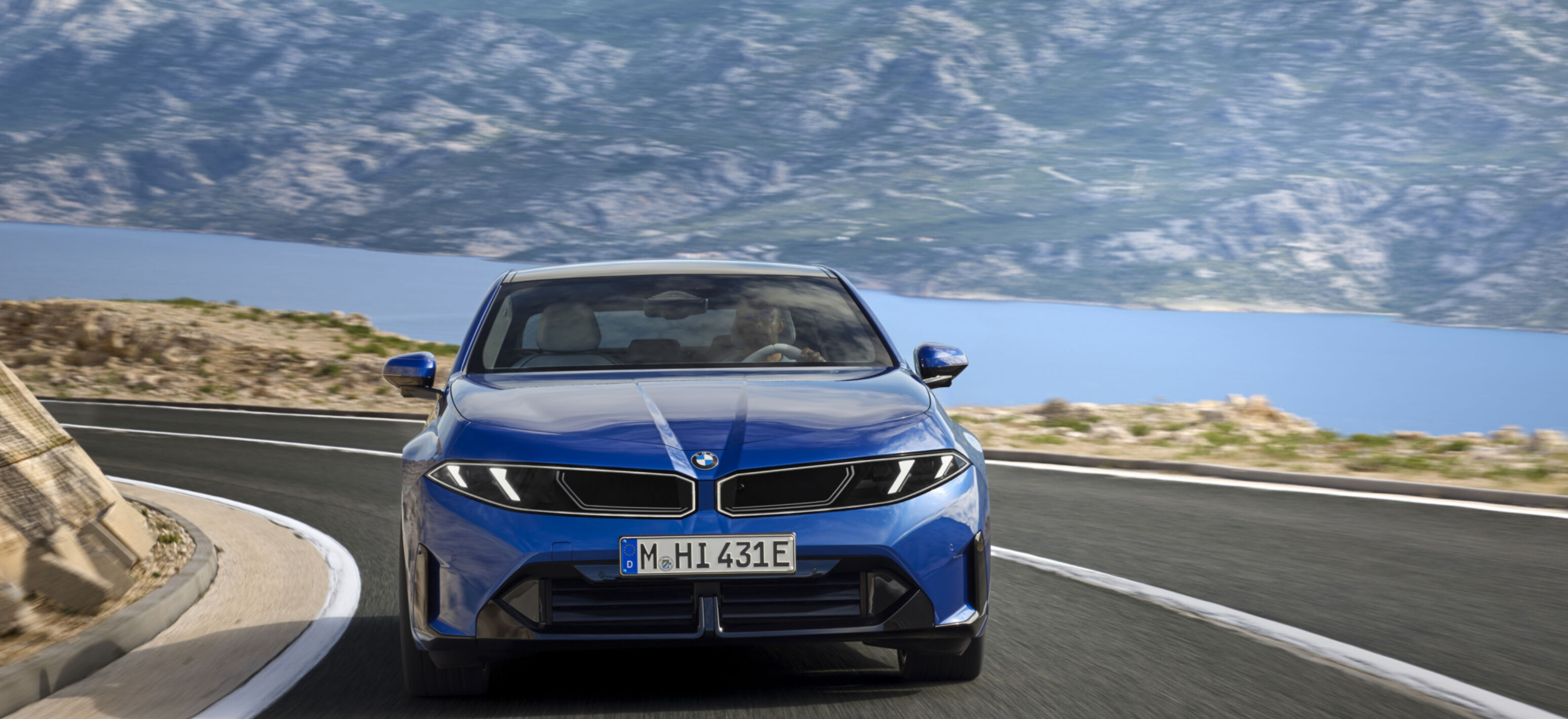 https://autofilter.sk/assets/files/images/3-sedan-2/gallery/P90657657_highRes_the-new-bmw-i3-50-xd.jpg - obrazok
