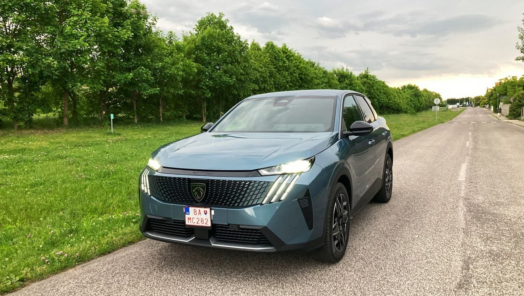 PRVÁ JAZDA: Peugeot 3008 - hybrid, plug-in hybrid a elektromobil obrazok