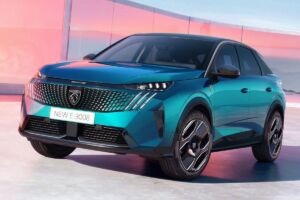 Peugeot 3008 stavia na kabíne a komforte. Pohon treba vyberať podľa zásuvky