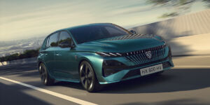 Peugeot E-308: elektrický hatchback orientovaný na efektivitu obrazok