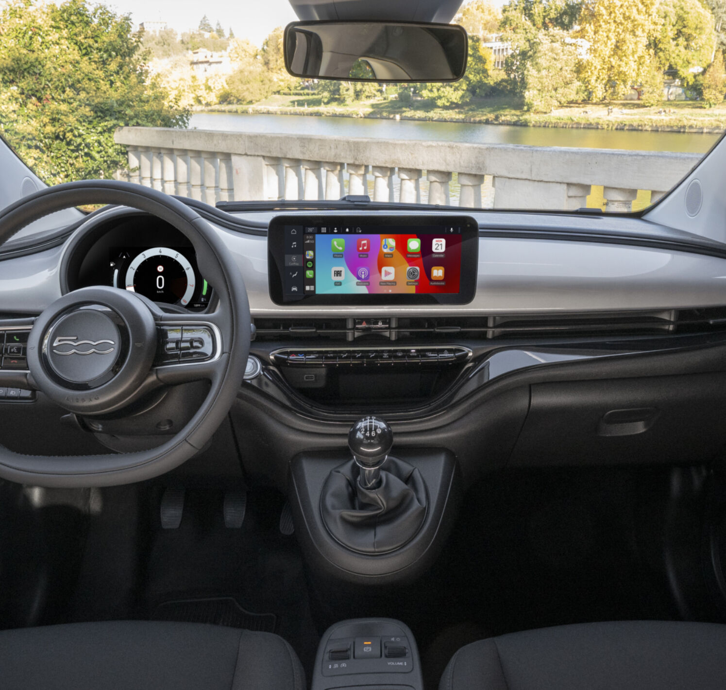 https://autofilter.sk/assets/files/images/500-e-2/gallery/Fiat500Hybrid_Interiors7.jpg - obrazok