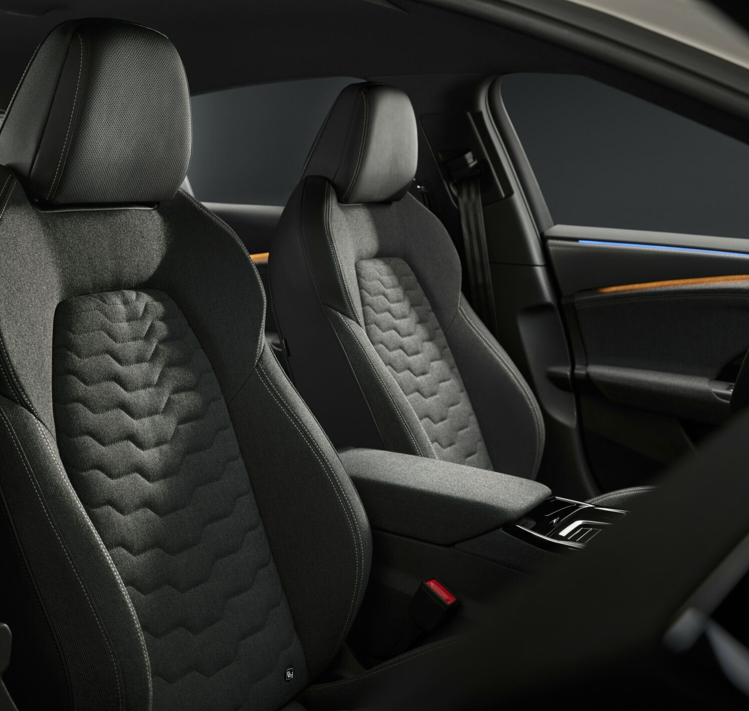 https://autofilter.sk/assets/files/images/a6-sportback-e-tron/gallery/A243213-medium_2025-04-10-202340_forv.jpg - obrazok