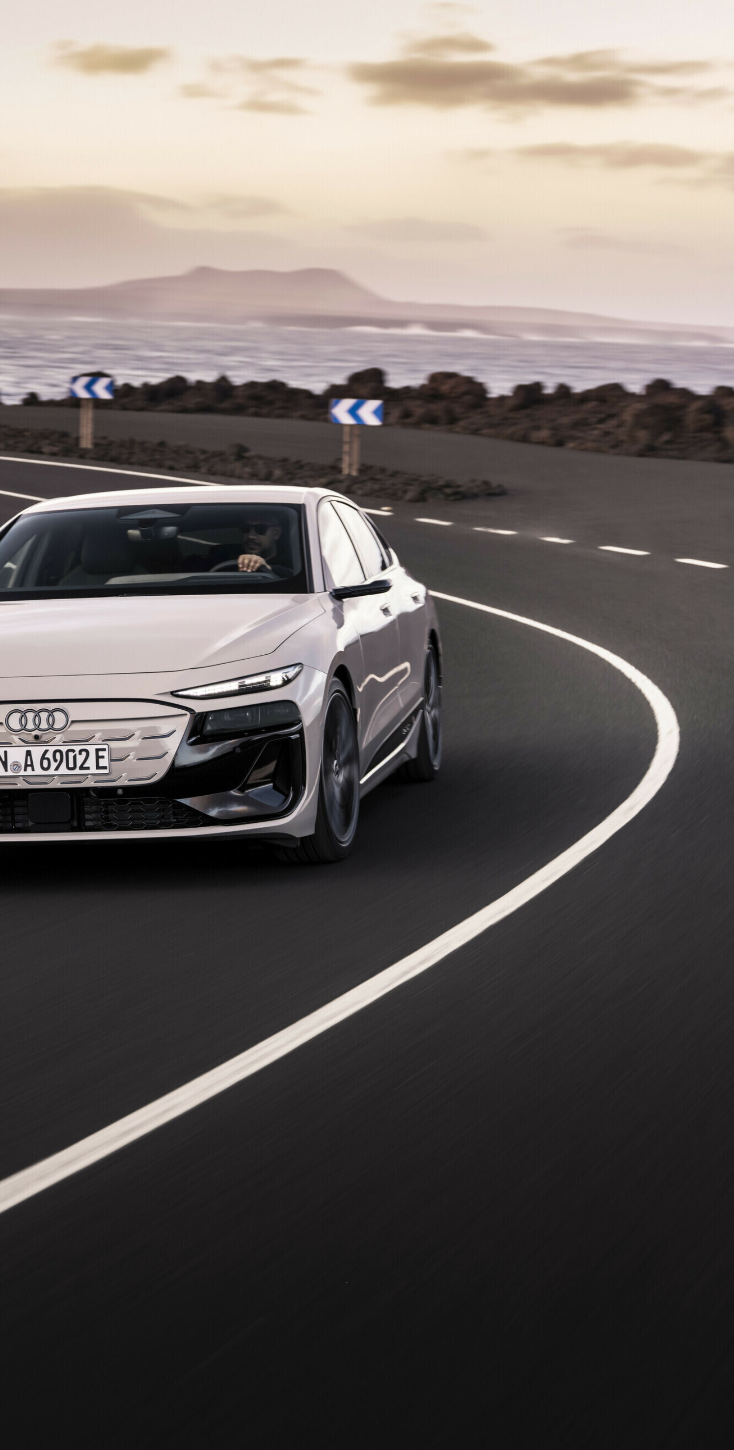 https://autofilter.sk/assets/files/images/a6-sportback-e-tron/gallery/A243193-medium_2025-04-10-202334_ptxe.jpg - obrazok