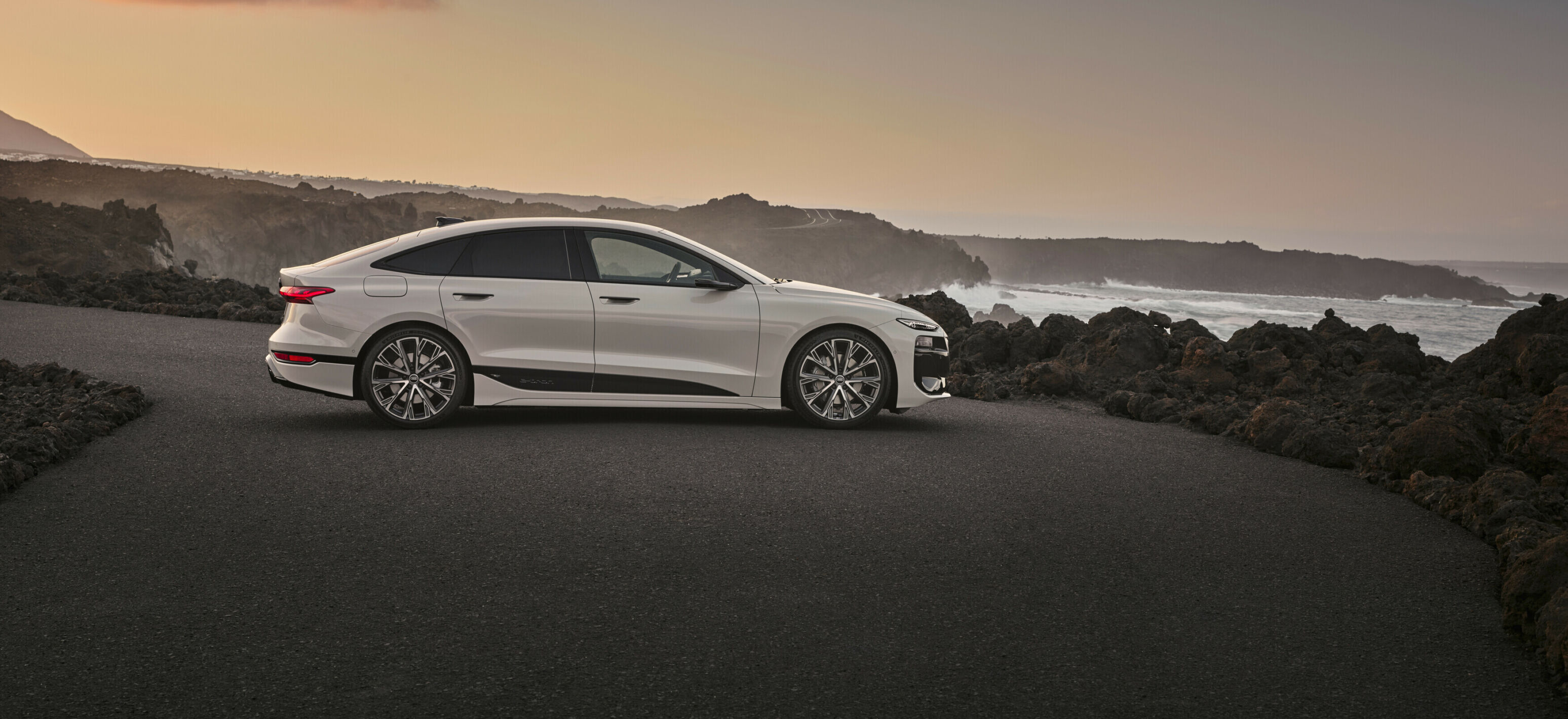 https://autofilter.sk/assets/files/images/a6-sportback-e-tron/gallery/A243228-medium_2025-04-10-202351_repn.jpg - obrazok