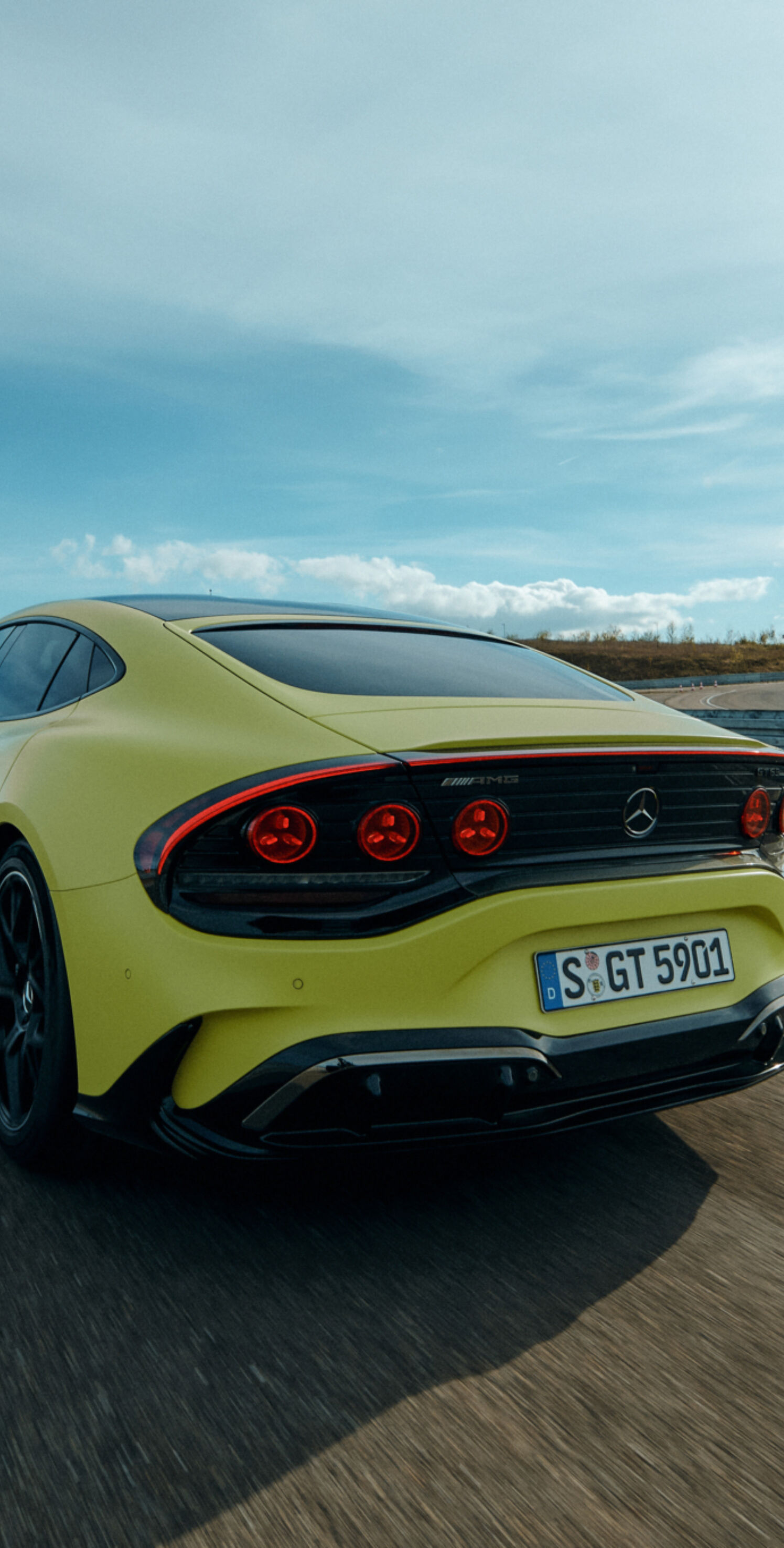 https://autofilter.sk/assets/files/images/amg-gt-4-dverove-kupe/gallery/26C0129_033.jpg - obrazok