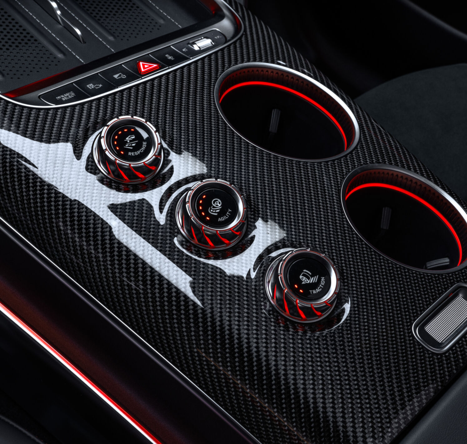 https://autofilter.sk/assets/files/images/amg-gt-suv/gallery/26c0332_020.jpg - obrazok