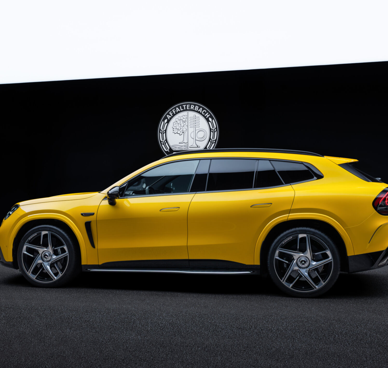 https://autofilter.sk/assets/files/images/amg-gt-suv/gallery/26c0332_035.jpg - obrazok