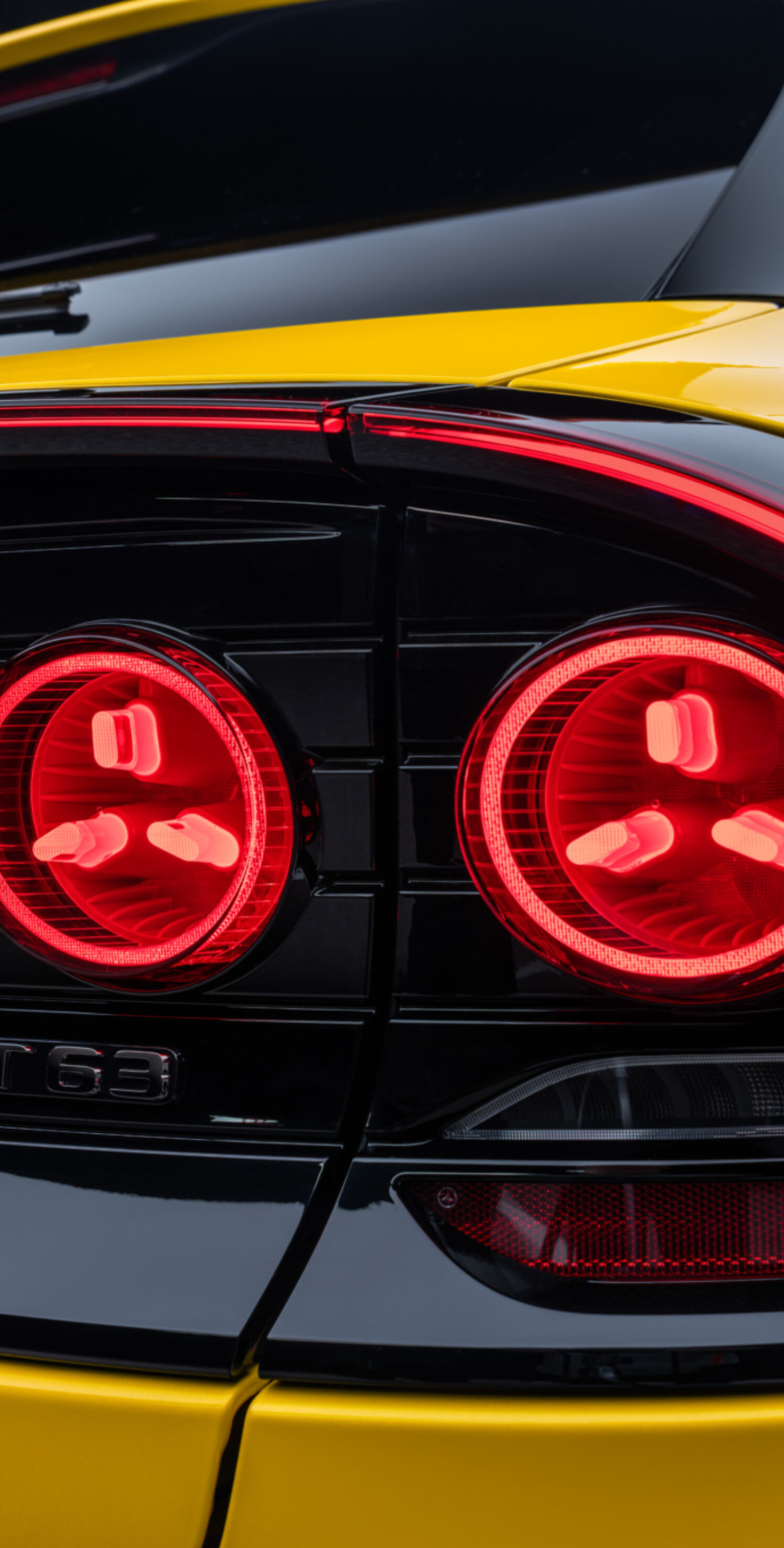 https://autofilter.sk/assets/files/images/amg-gt-suv/gallery/26c0332_040.jpg - obrazok