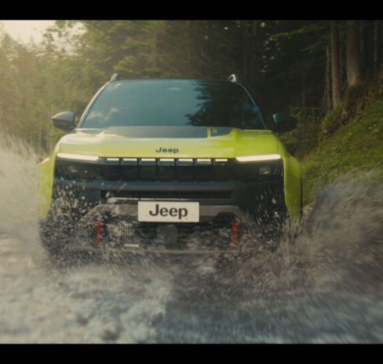 https://autofilter.sk/assets/files/images/avenger-ev/gallery/jeep-avenger-animals-italia3.jpg - obrazok