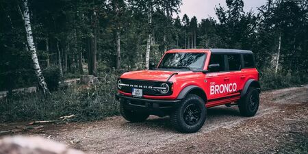 Dospělé Bronco s benzinovým šestiválcem patří k tomu nejlepšímu, co aktuálně koupíte od Fordu obrazok