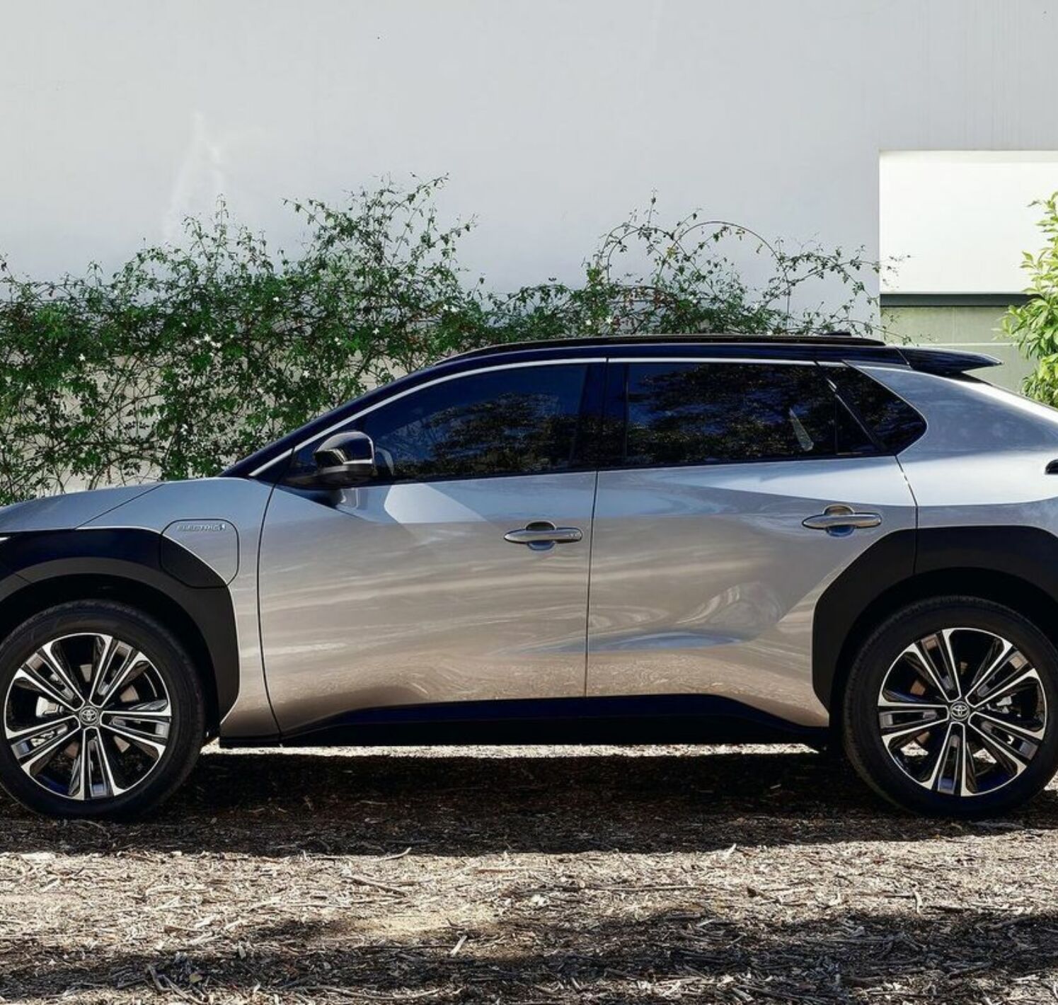 https://autofilter.sk/assets/files/images/bz4x/gallery/Toyota-bz4x-2022-09-galeria_2025-04-10-213324_njzi.jpg - obrazok
