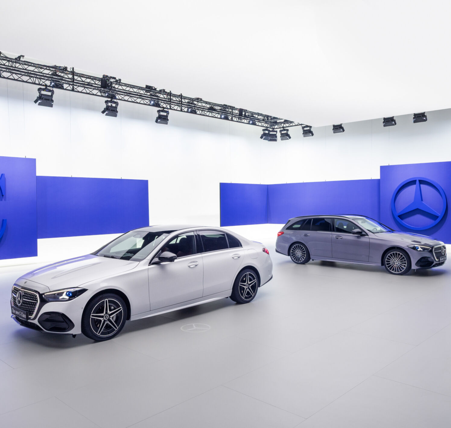 https://autofilter.sk/assets/files/images/c-sedan-phev/gallery/26C0225_001.jpg - obrazok