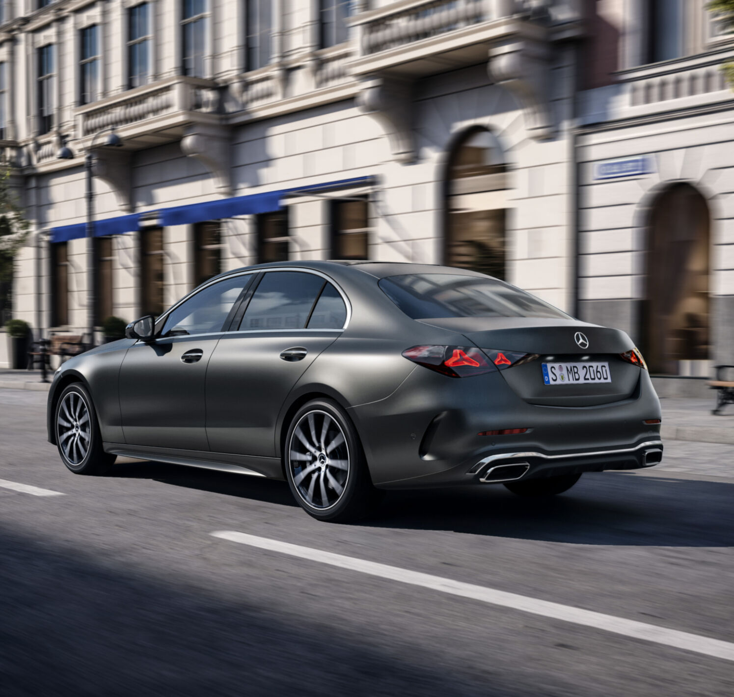 https://autofilter.sk/assets/files/images/c-sedan-phev/gallery/26C0225_056.jpg - obrazok