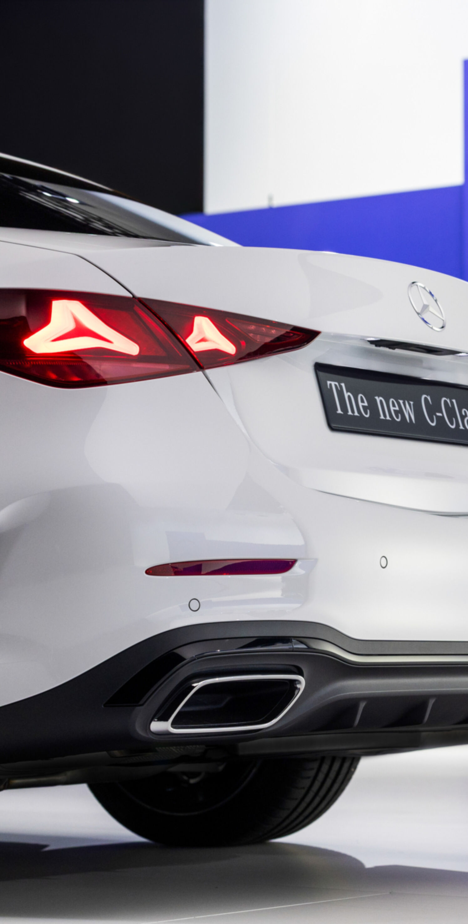 https://autofilter.sk/assets/files/images/c-sedan-phev/gallery/26C0225_013.jpg - obrazok