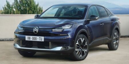 Citroën C4 X – pohodlný fastback s veľkým kufrom a hybridom obrazok