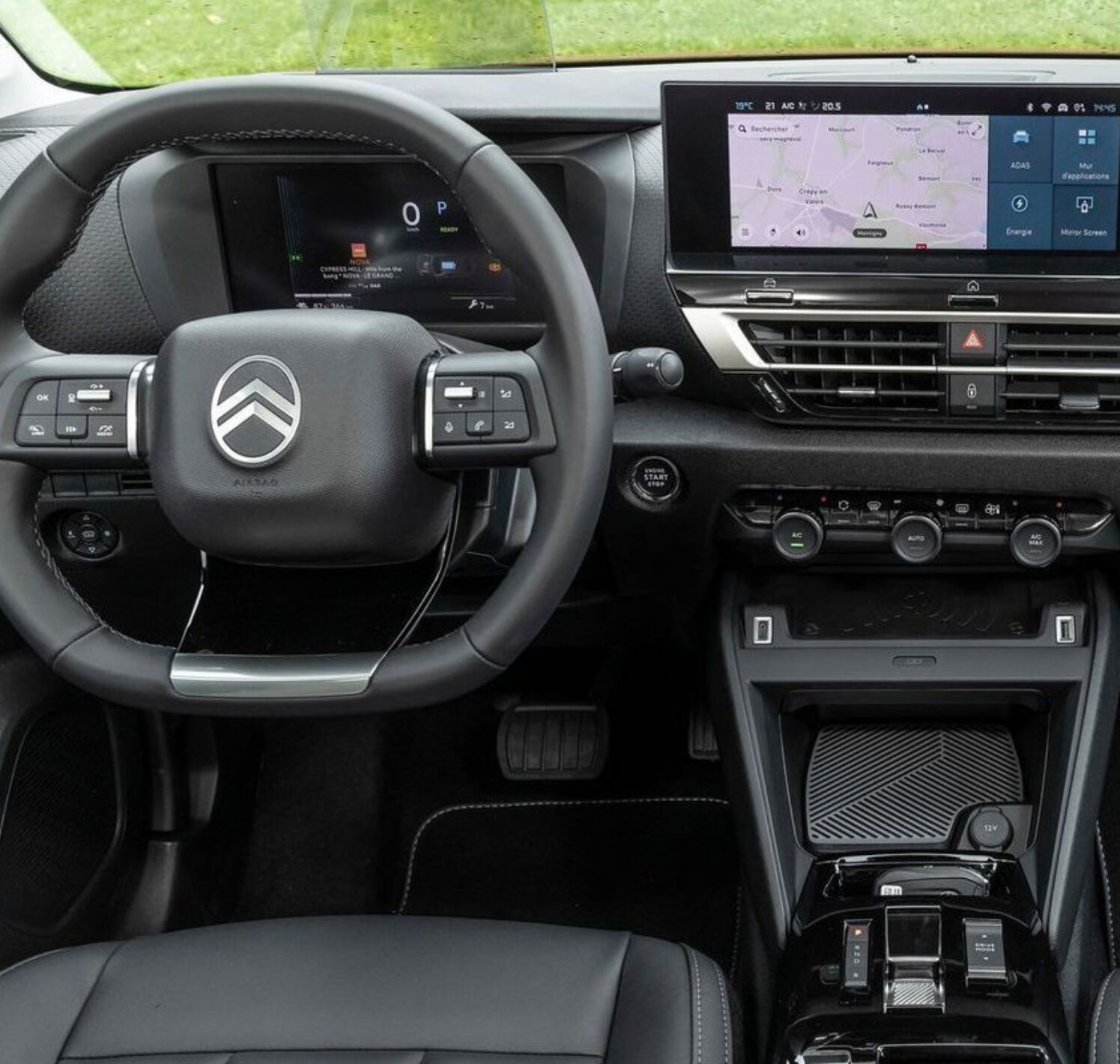 https://autofilter.sk/assets/files/images/c4/gallery/Citroen-c4-2024-07-galeria_2025-04-10-204019_wvsp.jpg - obrazok