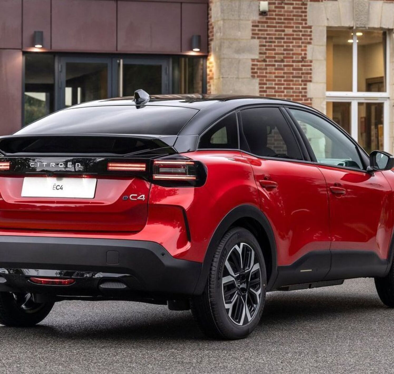 https://autofilter.sk/assets/files/images/c4/gallery/Citroen-c4-2024-10-galeria_2025-04-10-204016_seiu.jpg - obrazok