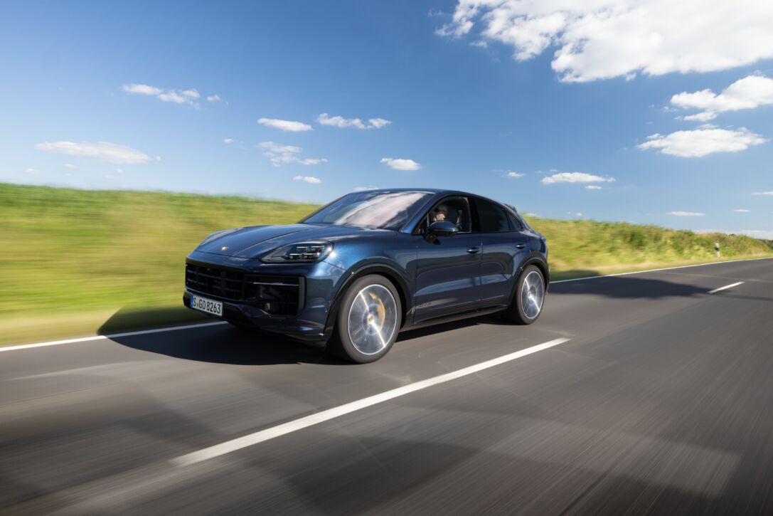 Model - Cayenne Coupé