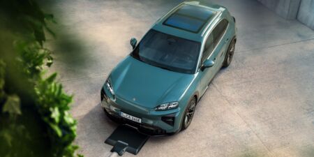 Porsche Cayenne Electric prináša brutálny výkon aj indukčné nabíjanie obrazok