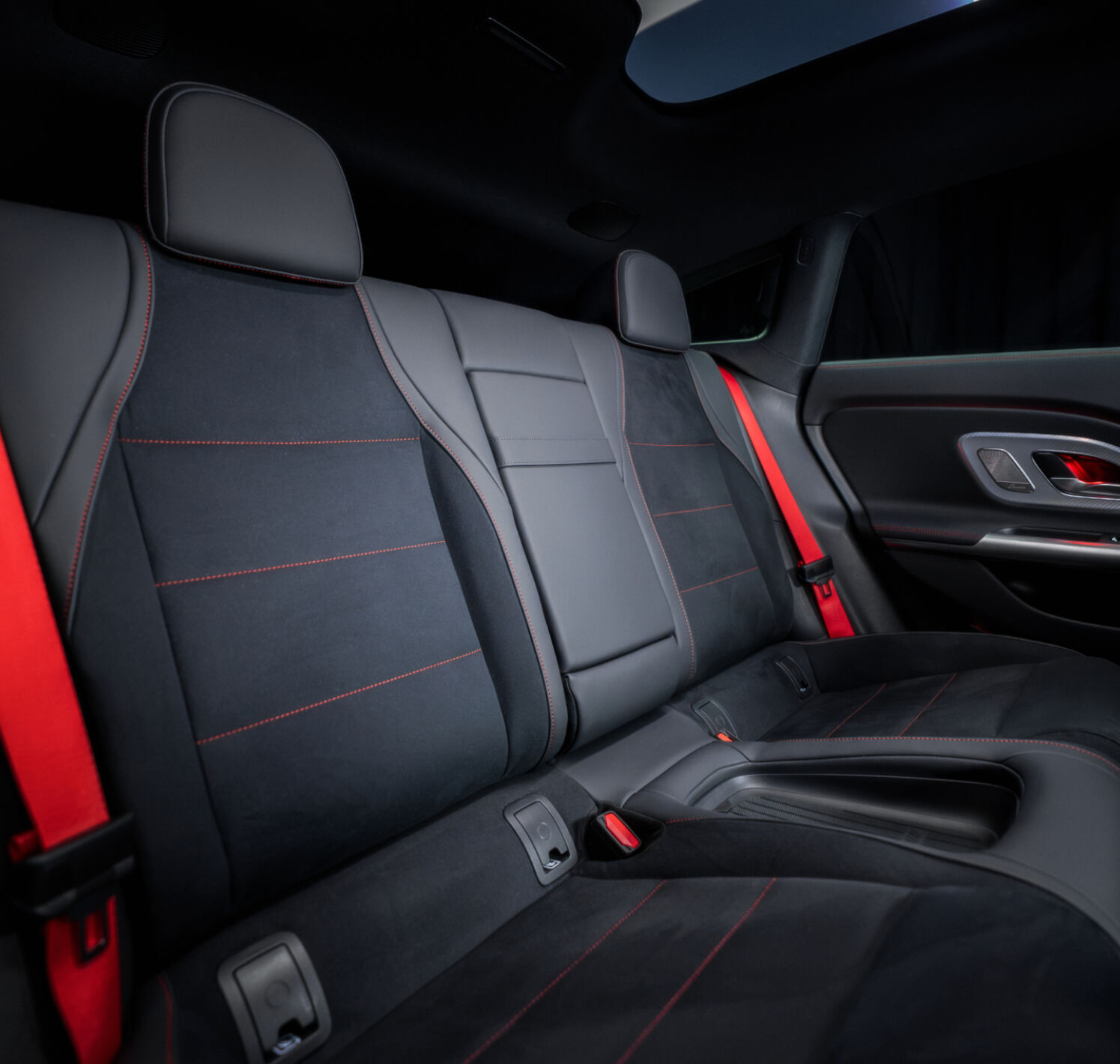 https://autofilter.sk/assets/files/images/cla-amg-elektromobil-2/gallery/26C0208_051.jpg - obrazok