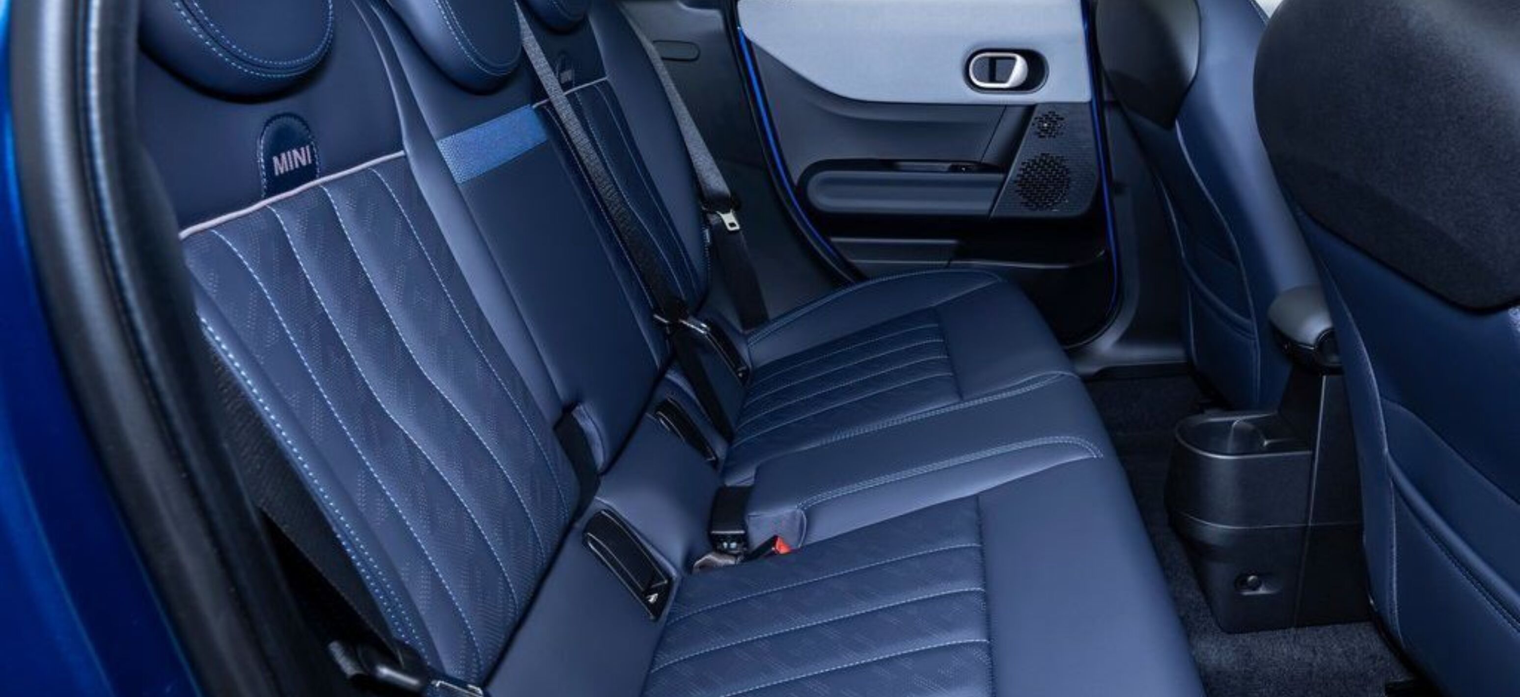 https://autofilter.sk/assets/files/images/cooper-5d/gallery/Mini-cooper-s-5-door-10-galeria_2025-04-10-211937_vnzj.jpg - obrazok