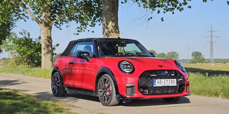 Test I MINI Cooper JCW Convertible: Distribútor radosti z jazdy obrazok