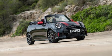 Mini JCW: Ostrá verzia bude mať ostrý štart. Priamo na Nürburgringu obrazok
