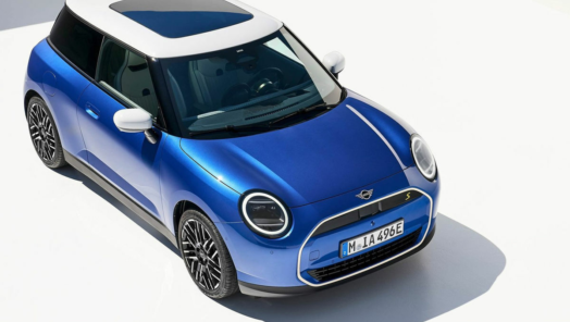 Nové Mini Cooper prichádza najprv ako elektromobil, neskôr dostane aj spaľovací motor obrazok
