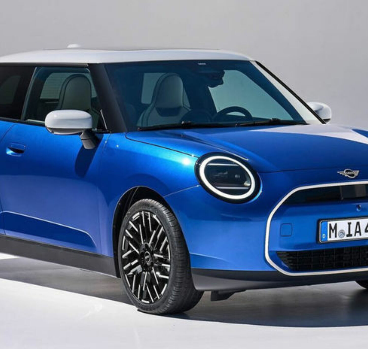 https://autofilter.sk/assets/files/images/cooper-ev/gallery/Mini-cooper-se-2023-15-clanok-W_2025-04-10-211946_kpdg.jpg - obrazok