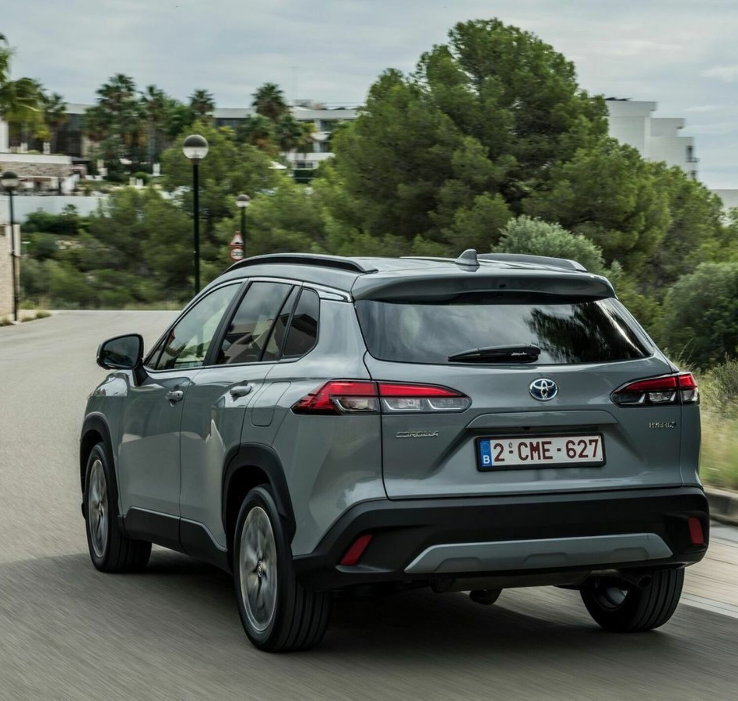https://autofilter.sk/assets/files/images/corolla-cross/gallery/Toyota-corolla-cross-2023-31-galeria_2025-04-10-213226_enlg.jpg - obrazok