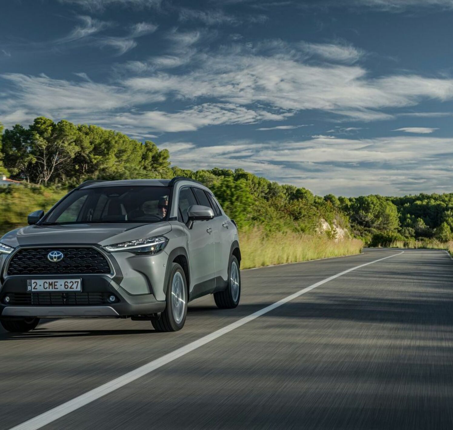 https://autofilter.sk/assets/files/images/corolla-cross/gallery/Toyota-corolla-cross-2023-35-galeria_2025-04-10-213227_bvcl.jpg - obrazok