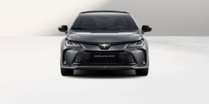 Toyota Corolla Sedan: klasická karoséria s úsporným hybridom obrazok
