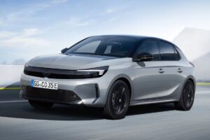 Corsa-e má dve elektrické verzie. Väčšia batéria prináša viac než výkon