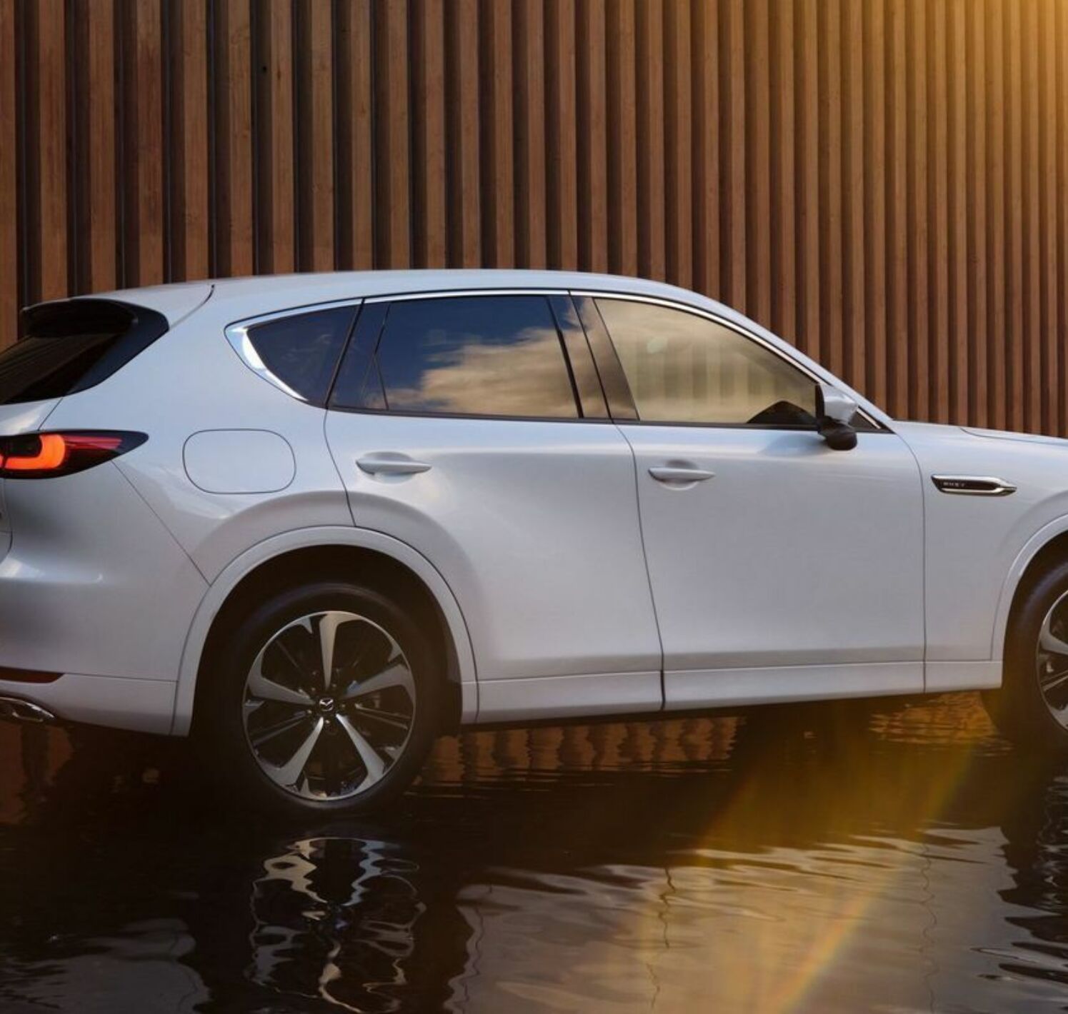 https://autofilter.sk/assets/files/images/cx-60/gallery/Mazda-cx-60-2022-09-galeria_2025-04-10-205927_ttio.jpeg - obrazok