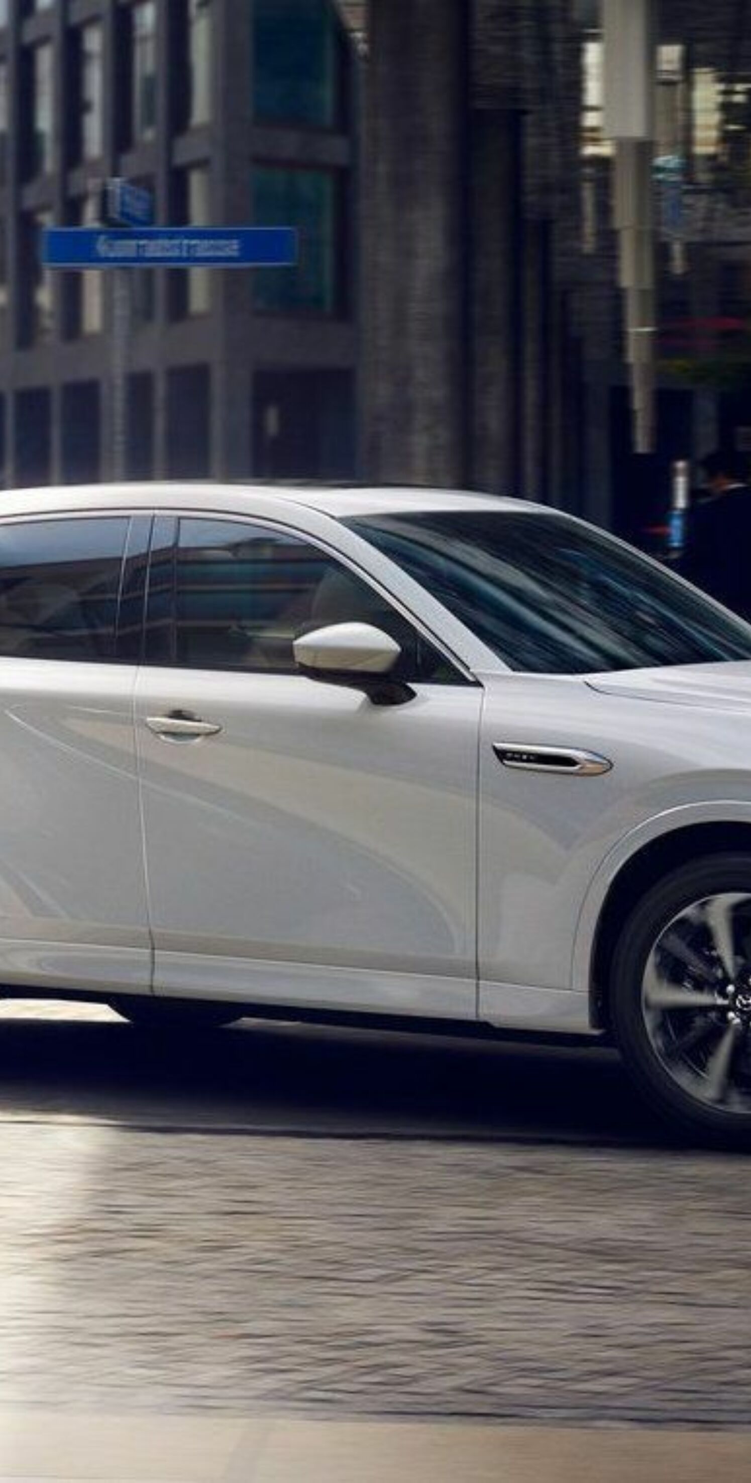 https://autofilter.sk/assets/files/images/cx-60/gallery/Mazda-cx-60-2022-20-galeria_2025-04-10-205926_nayc.jpeg - obrazok