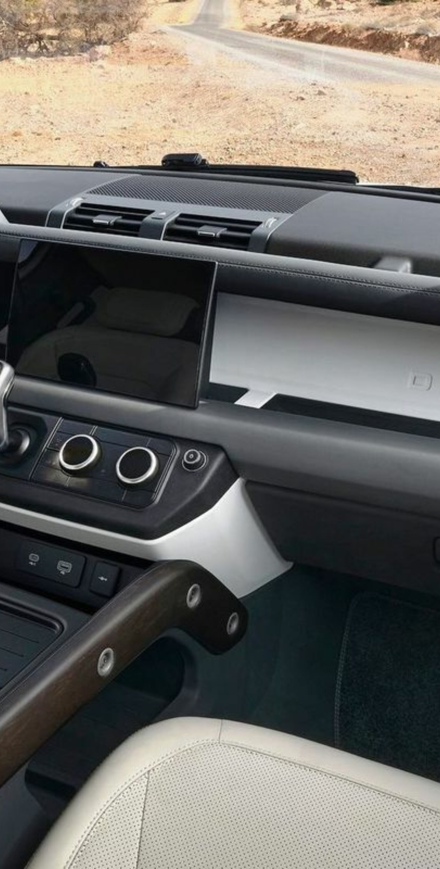 https://autofilter.sk/assets/files/images/defender-130/gallery/Land-rover-defender-13-2022-05-galeria_2025-04-10-205536_rgih.jpg - obrazok