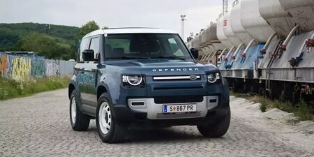 Test Land Roveru Defender 90: Moderní, ale předloze věrný obrazok