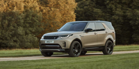 Land Rover Discovery je veľké rodinné SUV, ktoré sa nezľakne ani prívesu obrazok