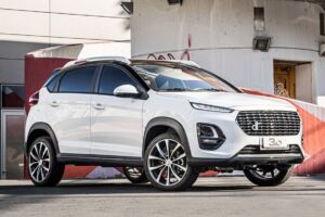 DR 3.0 CVT – kompaktné SUV s kupé líniou a jednoduchou technikou