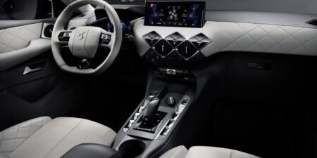 DS 3: kompaktný prémiový crossover s úsporným benzínovým hybridom obrazok