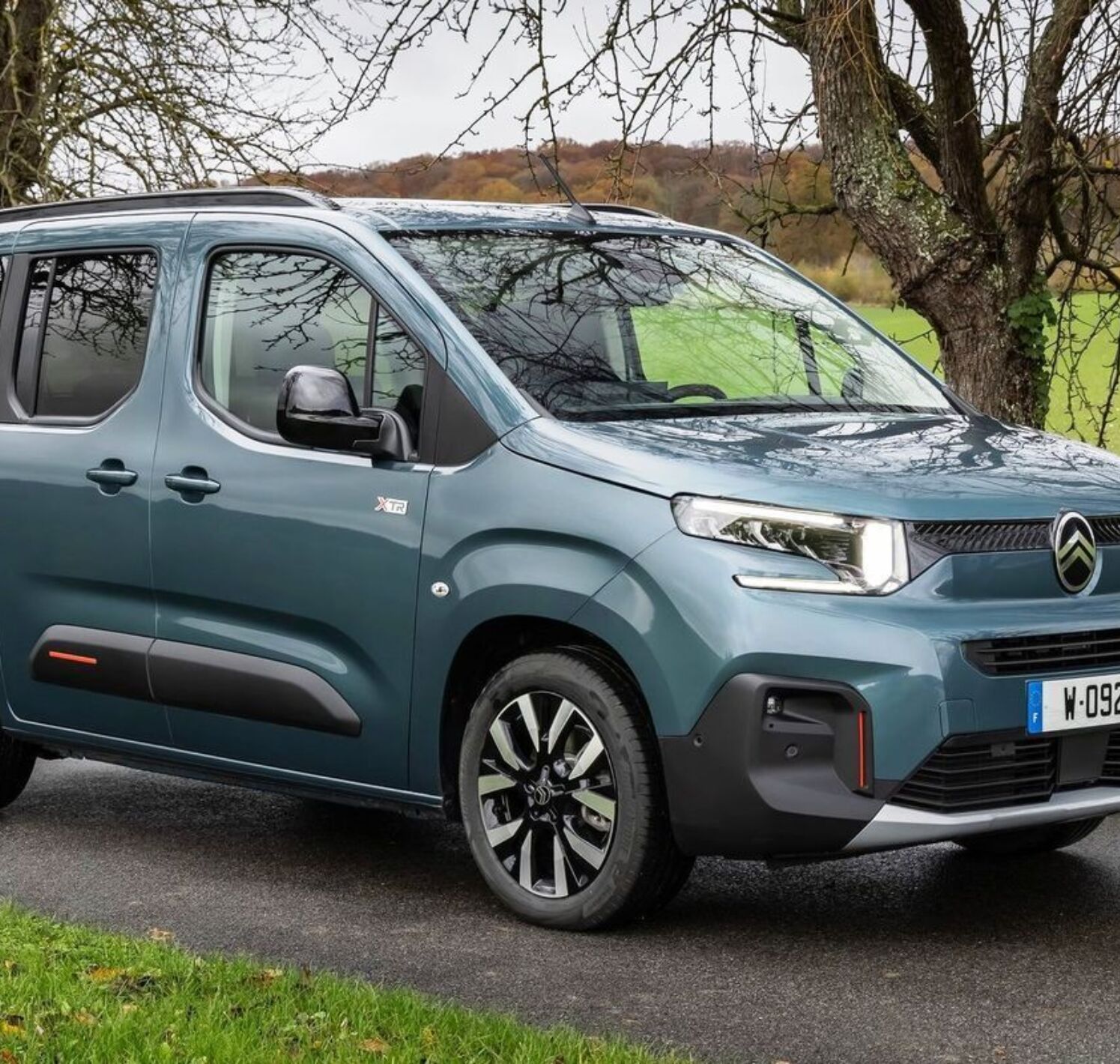 https://autofilter.sk/assets/files/images/e-berlingo/gallery/Citroen-e-berlingo-2024-12-galeria_2025-04-10-204220_zlsv.jpg - obrazok