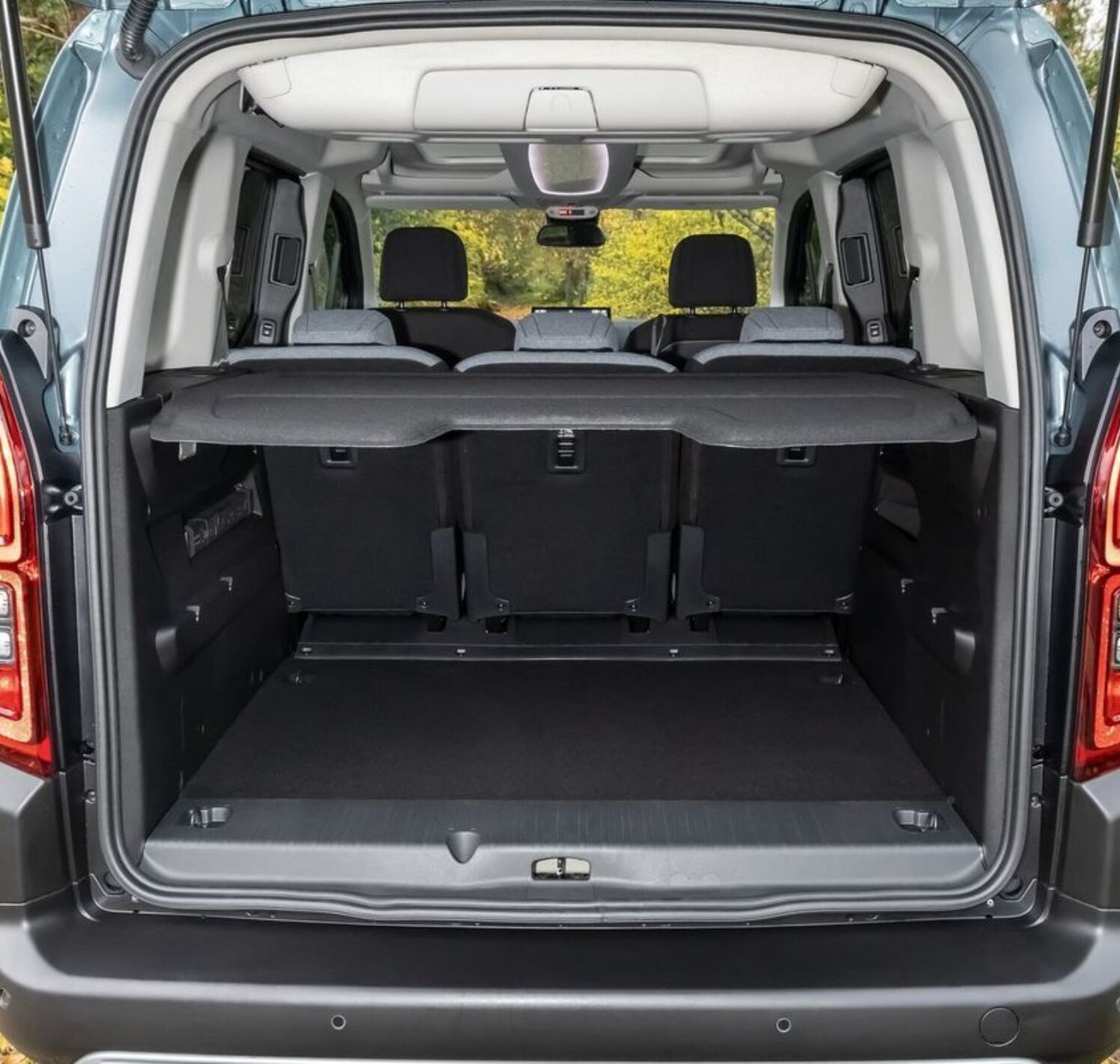https://autofilter.sk/assets/files/images/e-berlingo/gallery/Citroen-e-berlingo-2024-galeria_2025-04-10-204222_qyek.jpg - obrazok
