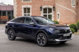 Citroën ë-C4 X – elektrický fastback pre pokojné cestovanie