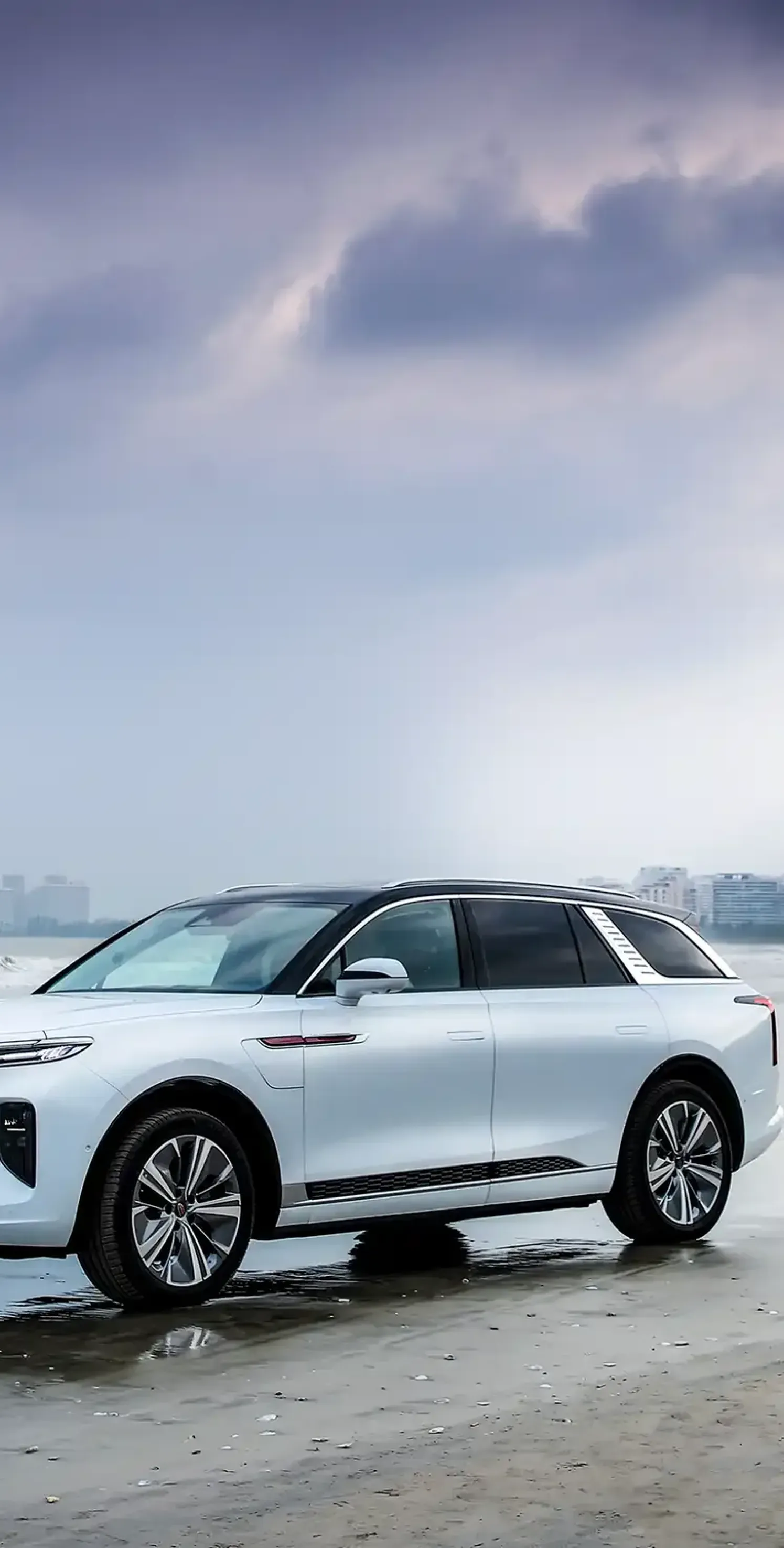 https://autofilter.sk/assets/files/images/e-hs9/gallery/Hongqi-E-HS9-06.webp - obrazok