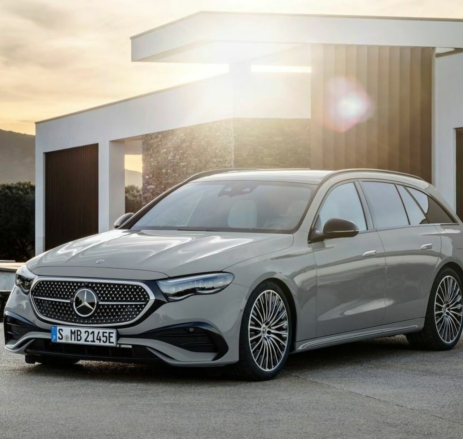 https://autofilter.sk/assets/files/images/e-kombi-phev/gallery/Mercedes-benz-e-class-estate-2023-14-galeria_2025-04-10-210446_psgd.jpg - obrazok