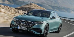 Mercedes-Benz E sedan PHEV– sedan s elektrickým dojazdom cez 100 km obrazok