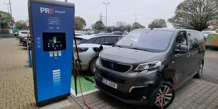 PEUGEOT e-Traveller – zimní test baterie a dobíjení obrazok