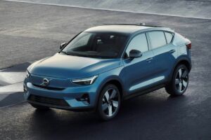 Volvo EC40 stavia na štýle, no najrozumnejšia verzia nie je tá najvýkonnejšia